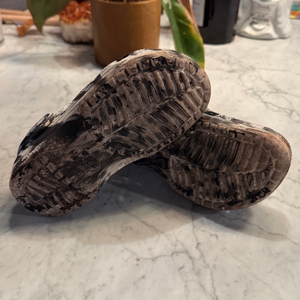 Crocs - Picture 8 of 9